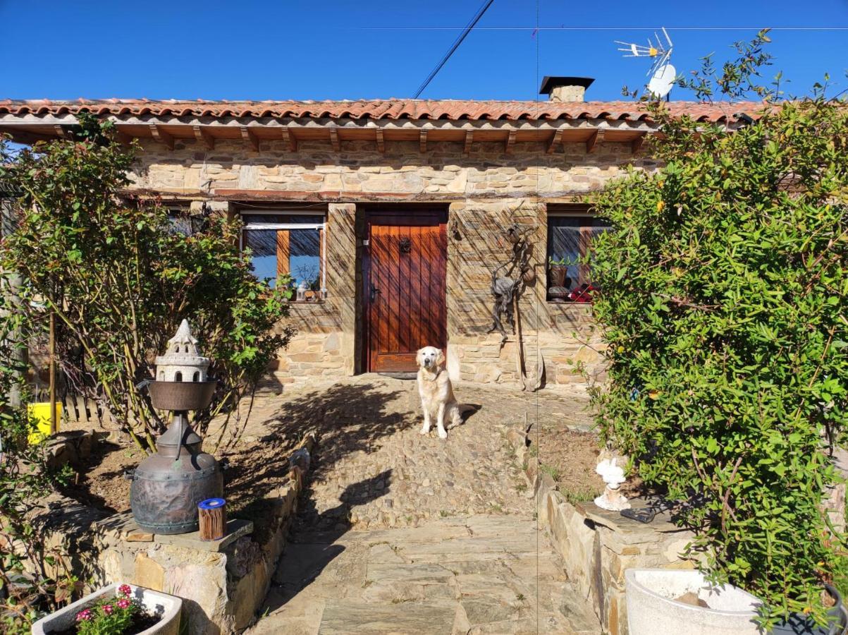 Albergue La Casa Del Camino Valverde de la Virgen Exterior photo